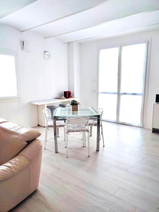 Ambroeus Apartmens Casa Spaziosa In Centro Paese Inzago ภายนอก รูปภาพ